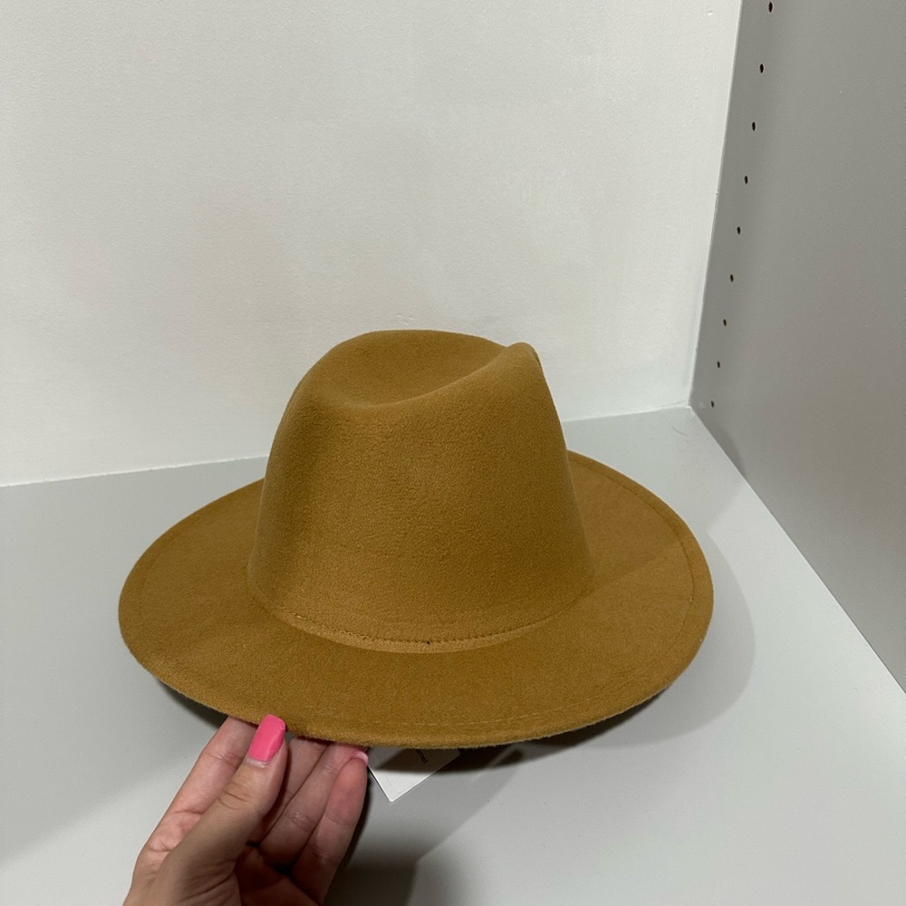 Boutique Tan Fedora Hat NWT